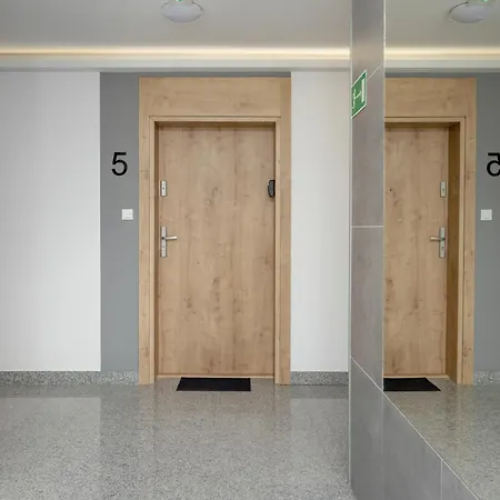 Apartment Perfekt Creamy 5 *